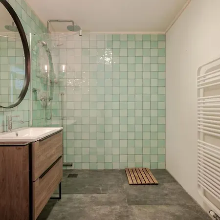 Private 3 Bedroom - Appartement *
