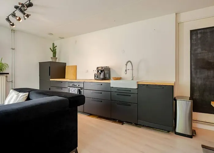 Apartamento Spacious 3-bedroom West - By Peter