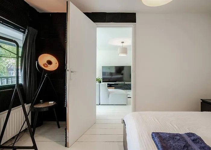 Apartamento Spacious 3-bedroom West - By Peter