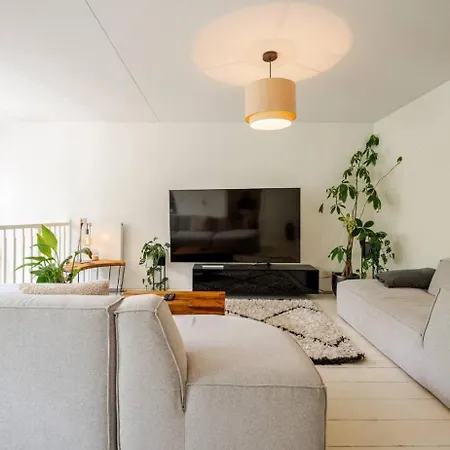 Spacious 3-bedroom West - By Peter * Amsterdam